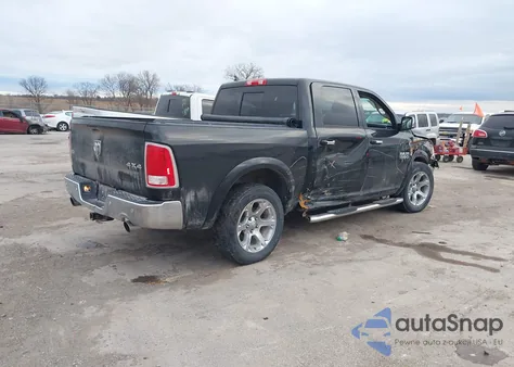 2018 Ram 1500 Laramie 4X4 5'7 Box z USA, uszkodzony, nr VIN 1C6RR7NT8JS110252